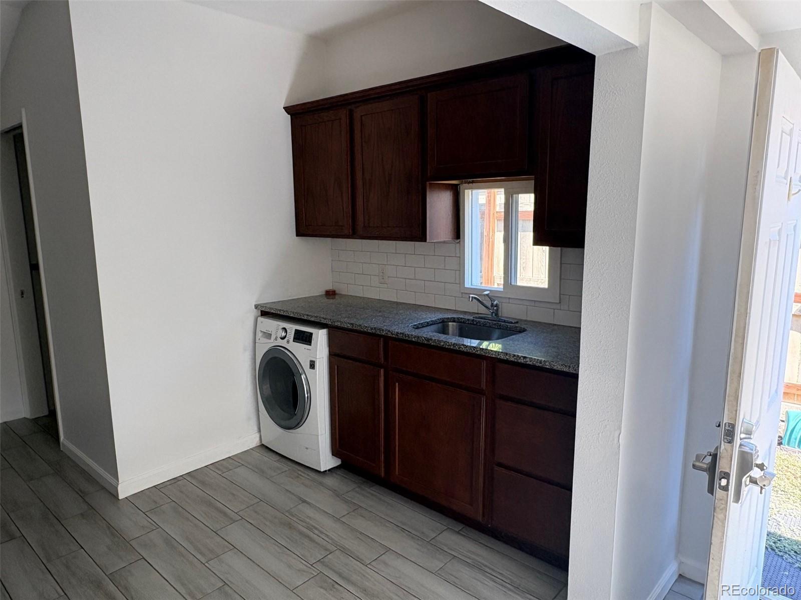 985 Xavier Street Denver, CO 80204 - Photo 3 of 5