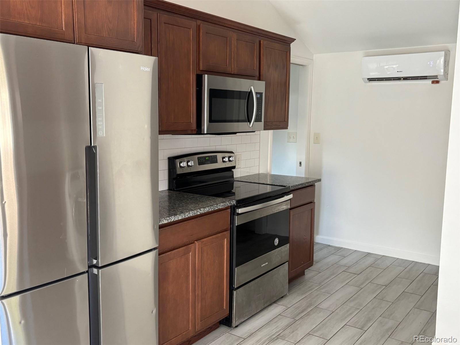 985 Xavier Street Denver, CO 80204 - Photo 4 of 5