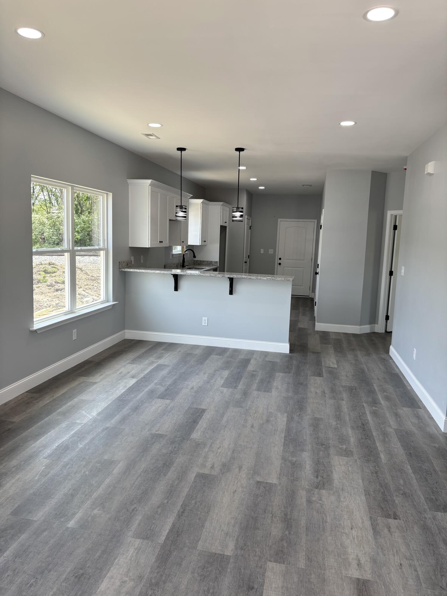 1806 Ocoee Street Chattanooga, TN 37406 - Photo 6 of 24 IMG_3085