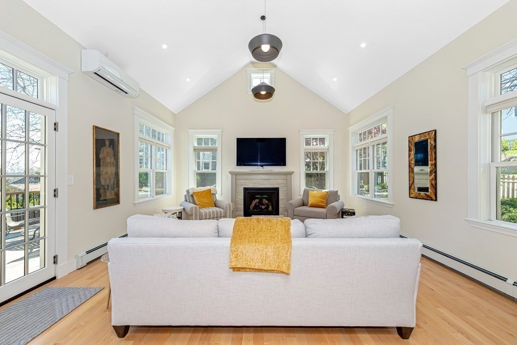 311 Gray Street Arlington, MA 02476 - Photo 20 of 41 Gallery Image 20