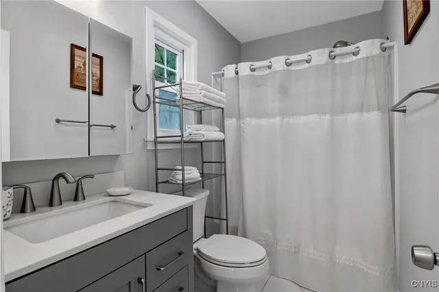 $435,000 | 4594 Brookhill Drive South, Manlius, NY 13104