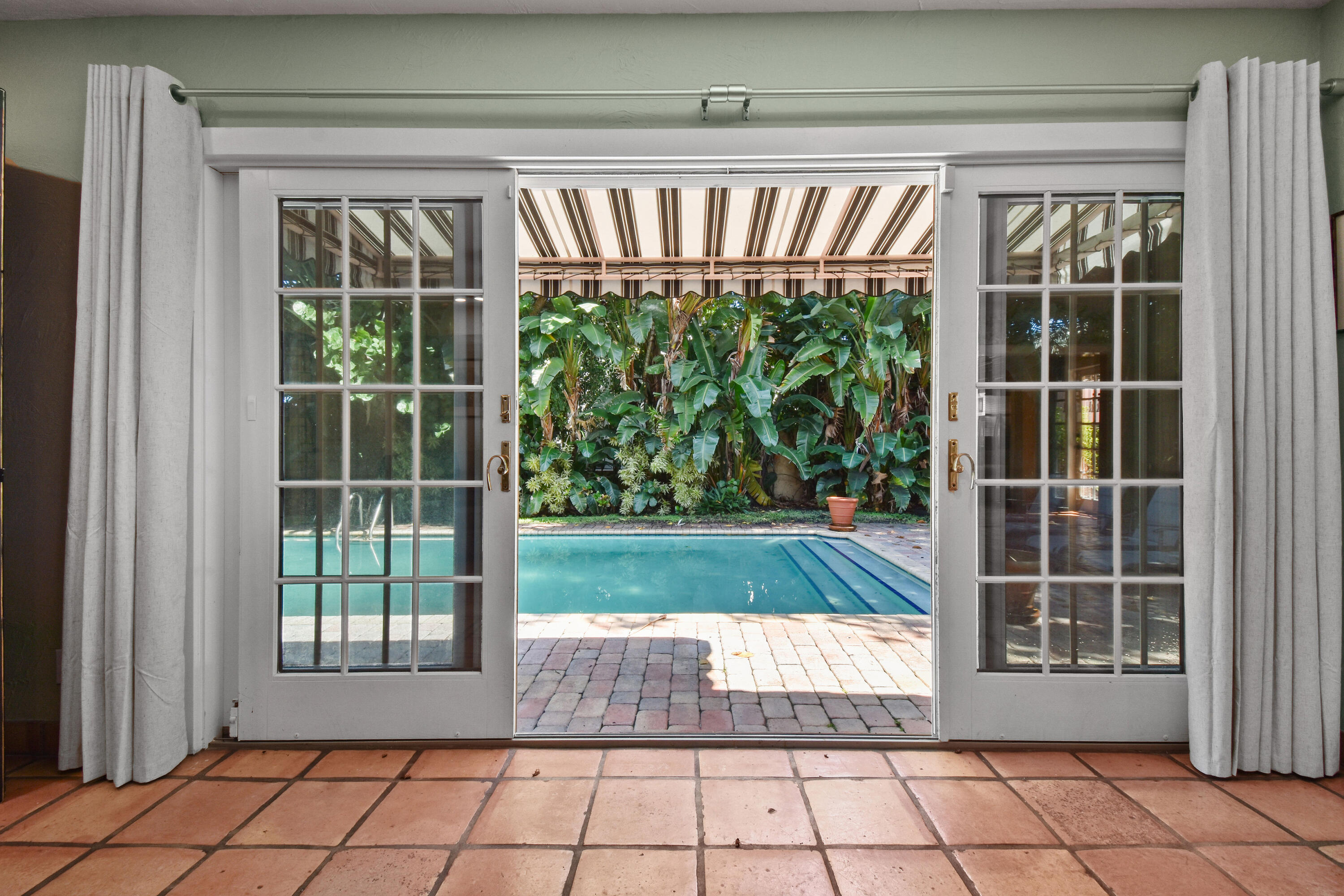 194 Almeria Road West Palm Beach, FL 33405 - Photo 19 of 67 a view of front door
