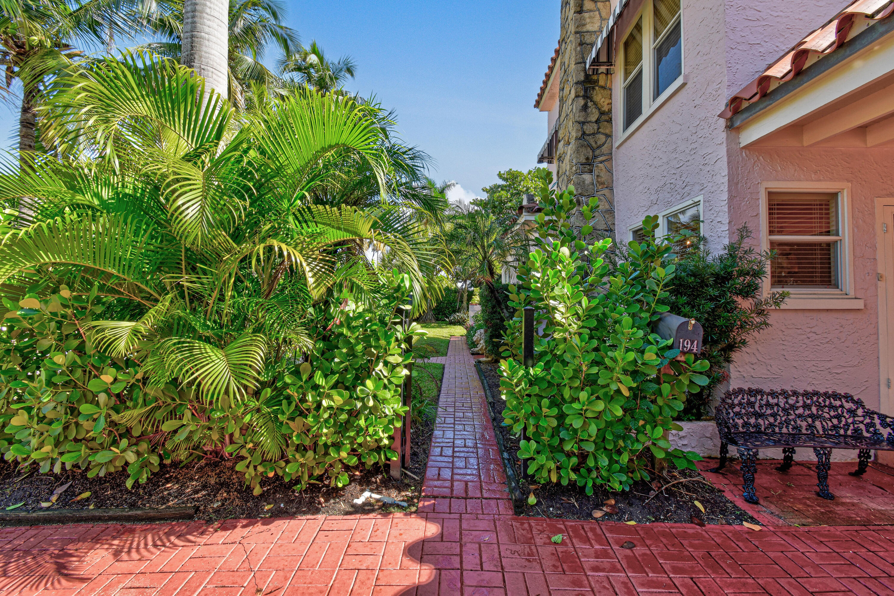 194 Almeria Road West Palm Beach, FL 33405 - Photo 61 of 67 194AlmeriaRd(62)