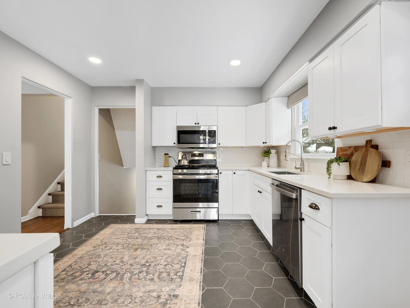 742 West Chestnut Street Hinsdale, IL 60521 - Photo 9 of 29