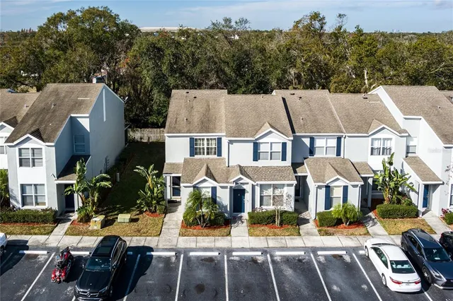 $240,000 | 6213 Osprey Lake Circle, Riverview, FL 33578