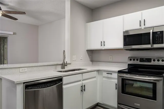 $240,000 | 6213 Osprey Lake Circle, Riverview, FL 33578