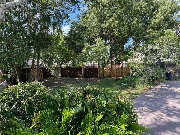 $3,600 | 7443 Sparkling Lake Road, Orlando, FL 32819