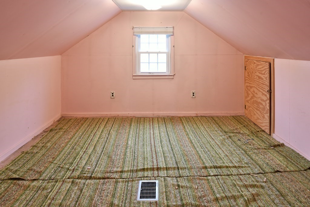 19 MacArthur Road Beverly, MA 01915 - Photo 17 of 23 Gallery Image 17