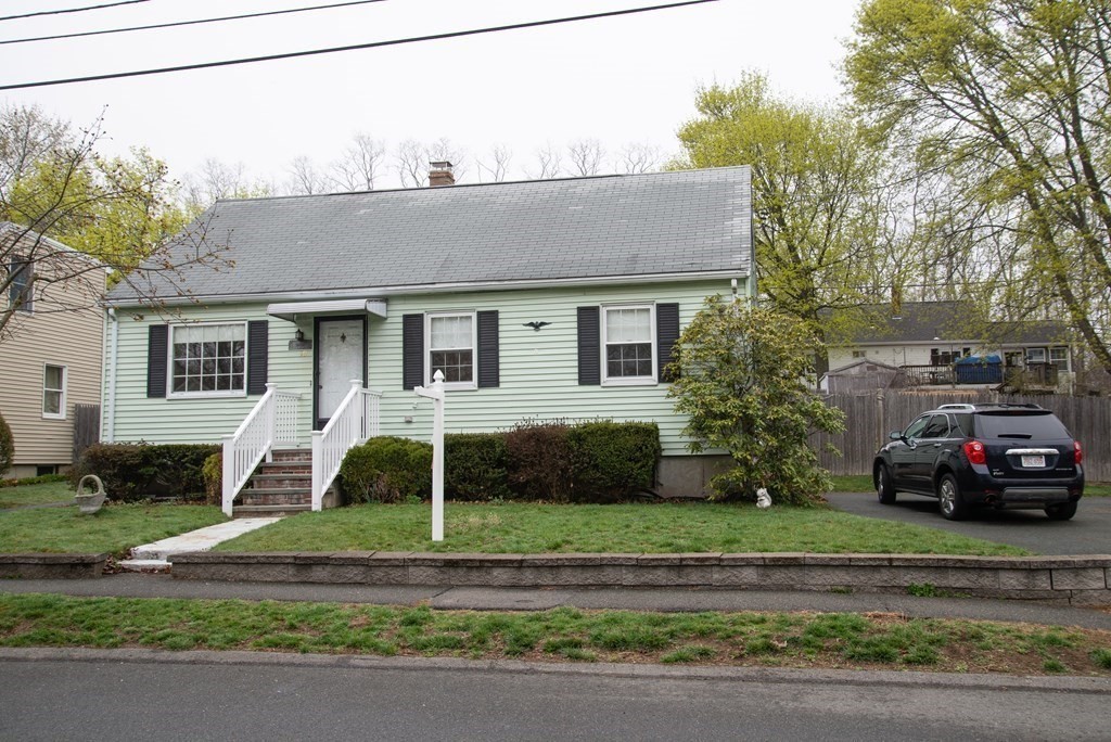 19 MacArthur Road Beverly, MA 01915 - Photo 2 of 23 Gallery Image 2