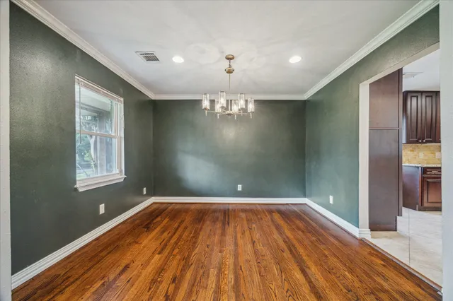 a view of yard with porch and entertaining space