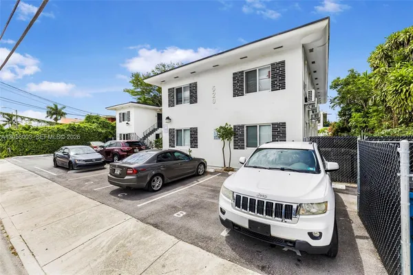 $1,400 | 520 Northeast 82nd Terrace, Unit 1, Miami, FL 33138