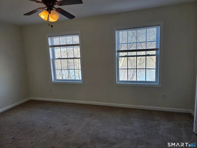 $249,900 | 148 Mathewson Street, Unit 609, Jewett City, CT 06351