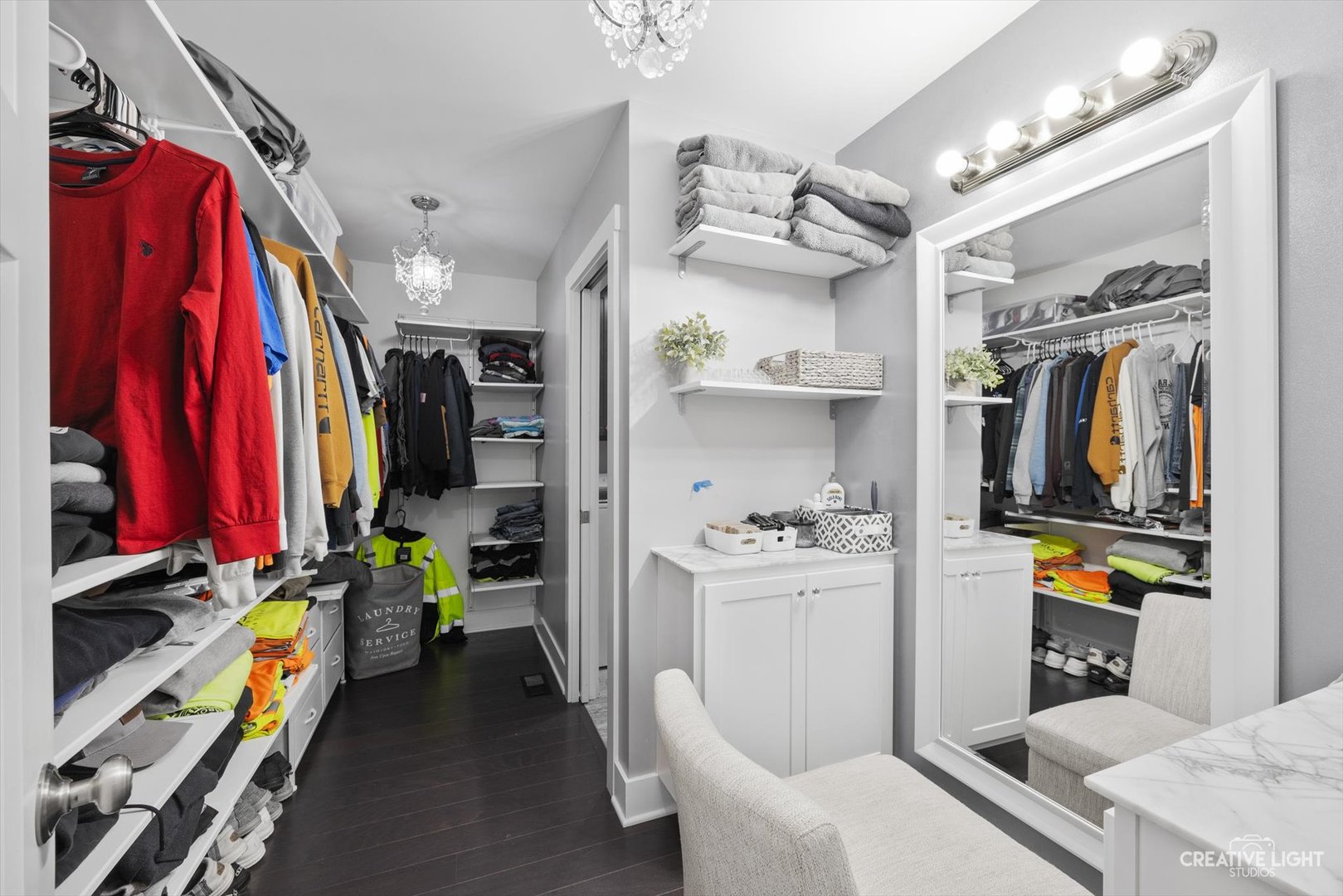 618 Peacock Place Manteno, IL 60950 - Photo 22 of 31 a view of walk in closet with clothes and shoes