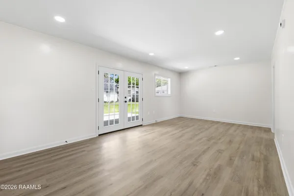 $1,800 | 317 Kim Drive, Lafayette, LA 70503