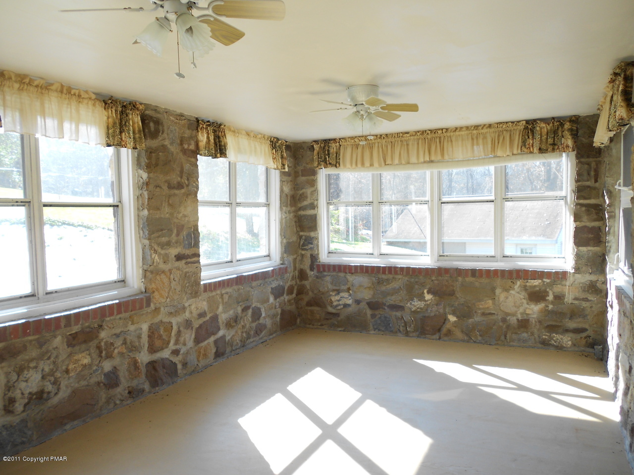 404 Middle Road Stroudsburg, PA 18360 - Photo 11 of 29 a view of an empty room with a window