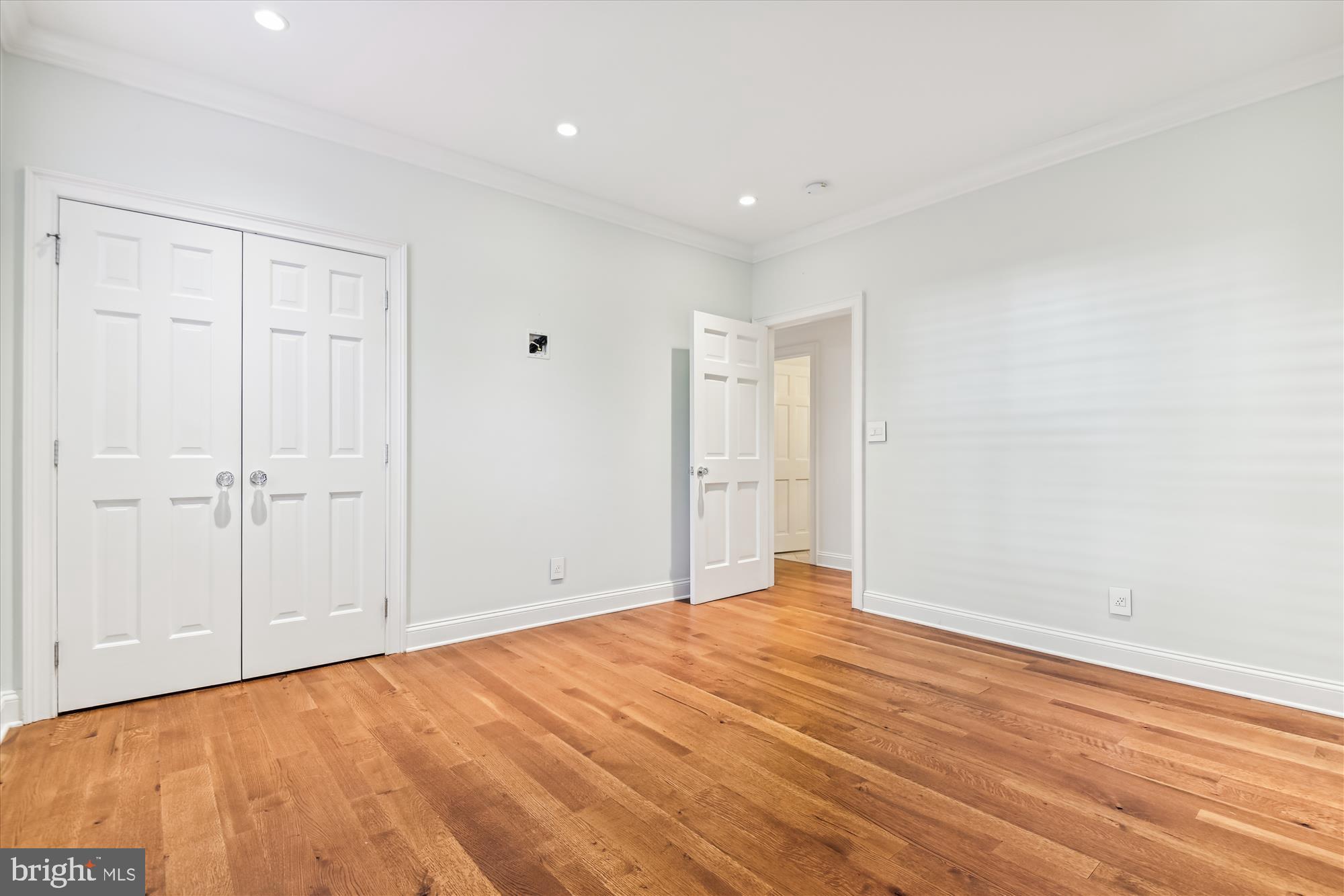 7 Devon Hill Road, Unit A5 Baltimore, MD 21210 - Photo 25 of 32 Bedroom 2