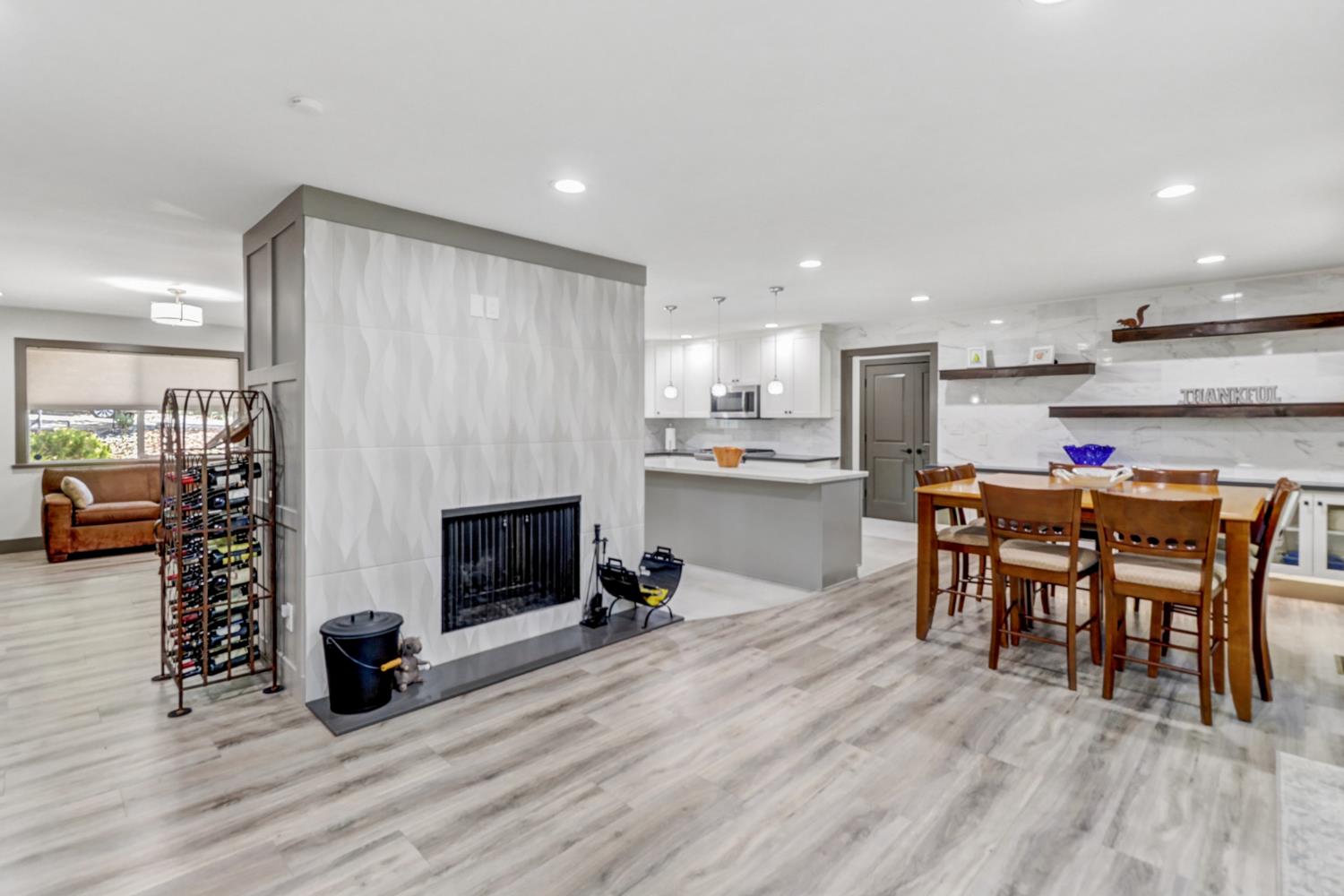 3751 Dell Road Carmichael, CA 95608 - Photo 9 of 66 Gallery Image 9