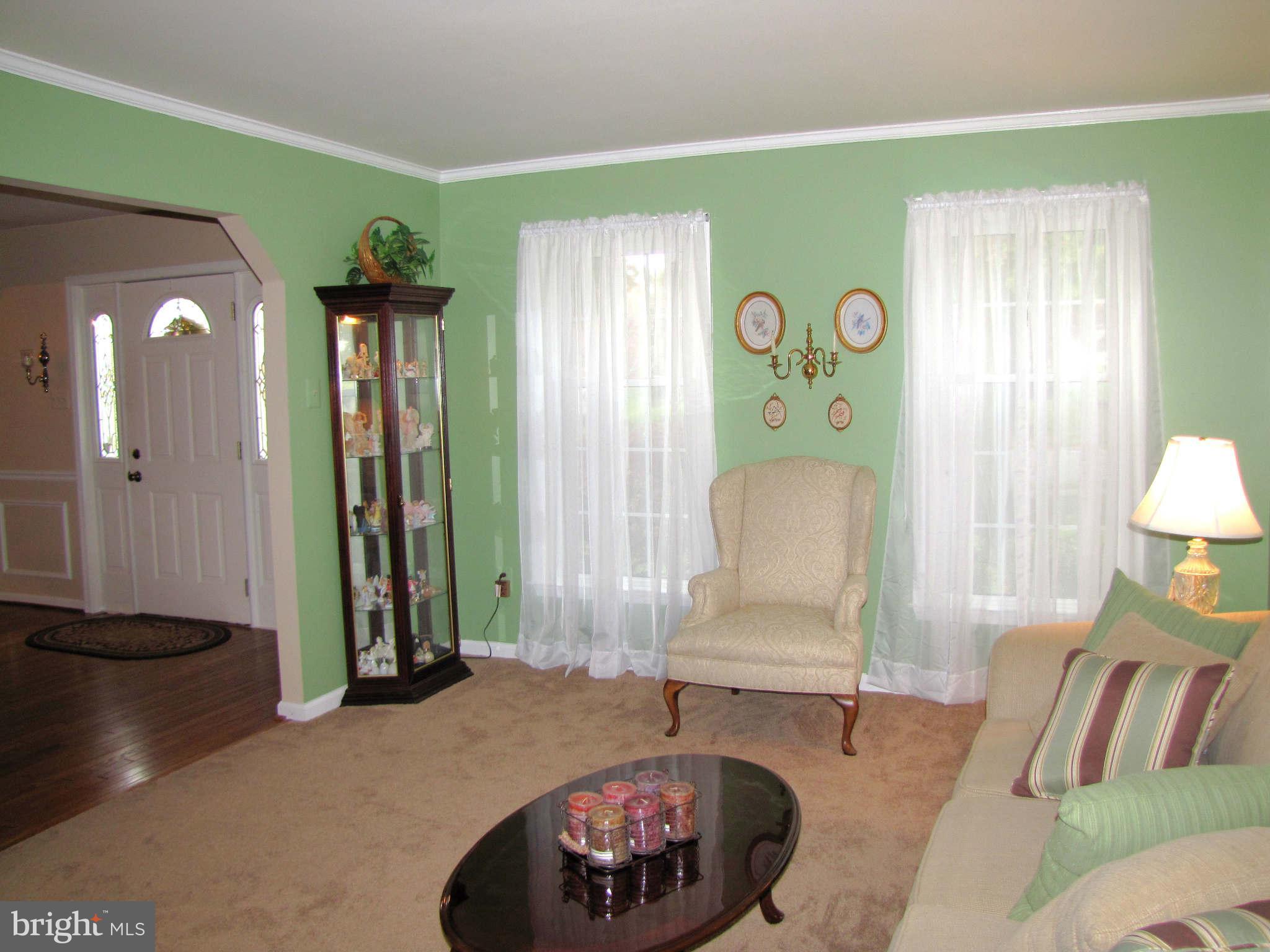 8208 Rippling Branch Road Laurel, MD 20723 - Photo 11 of 30 Living Room
