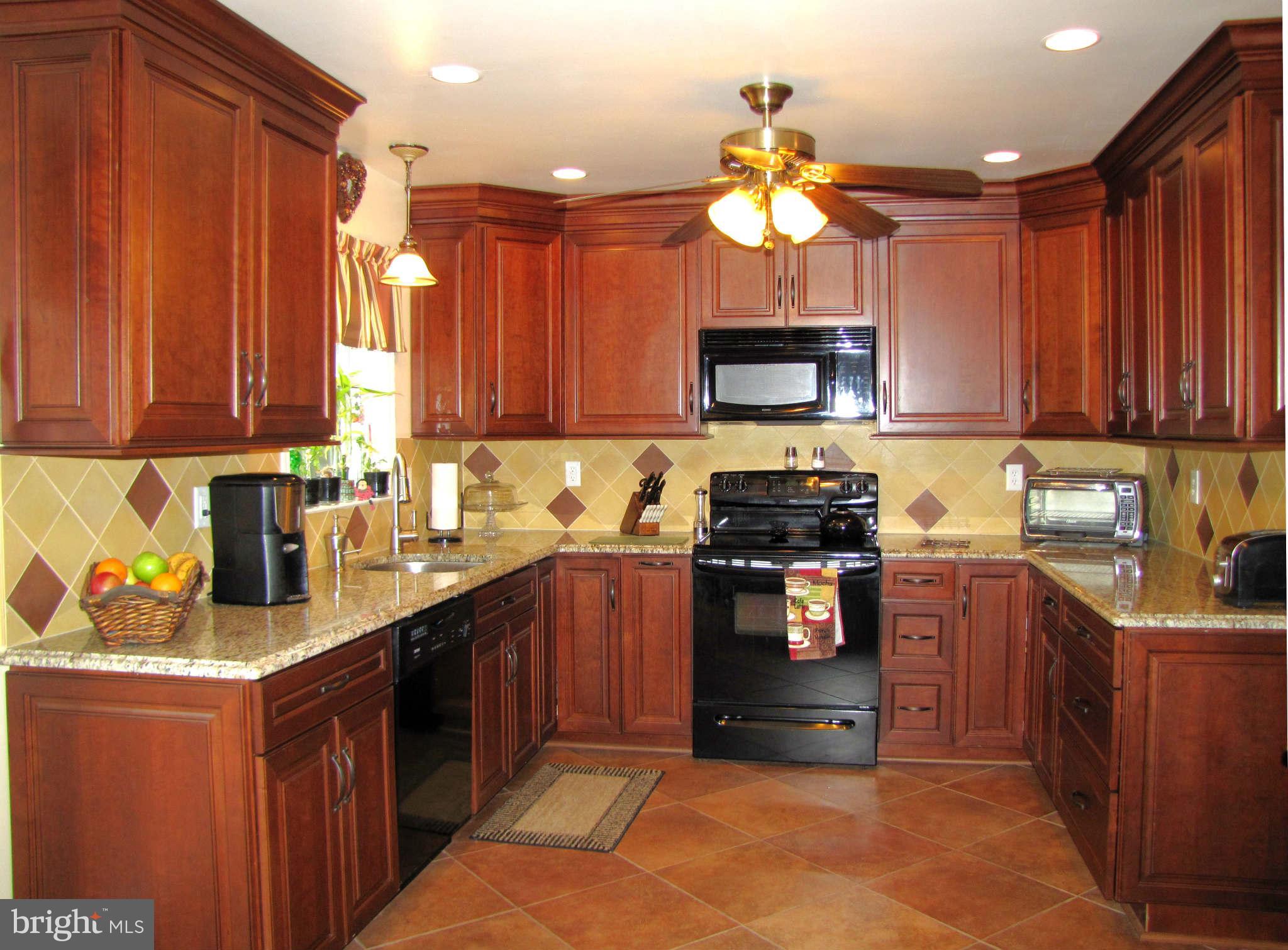 8208 Rippling Branch Road Laurel, MD 20723 - Photo 6 of 30 Kitchen