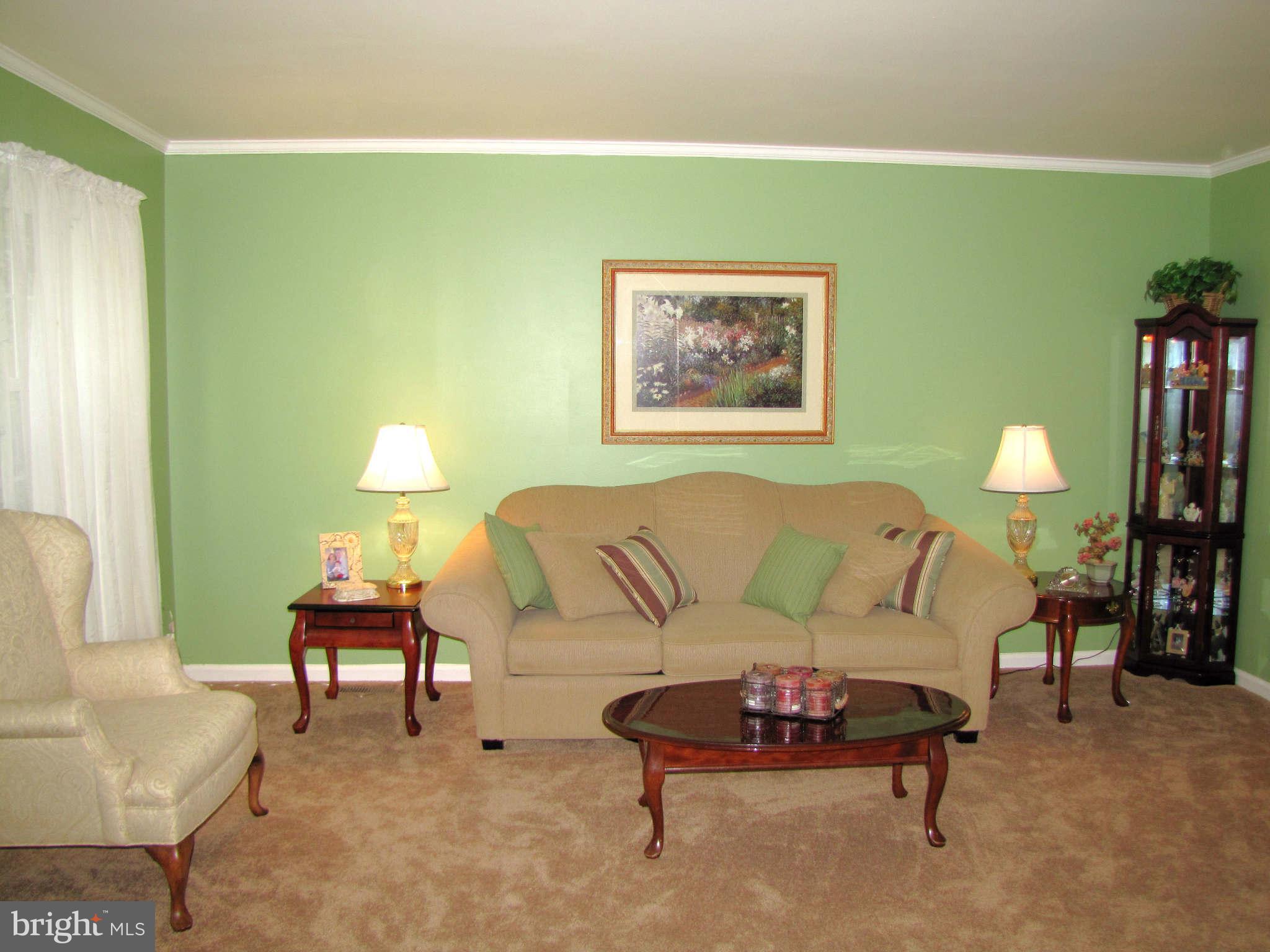 8208 Rippling Branch Road Laurel, MD 20723 - Photo 10 of 30 Living Room