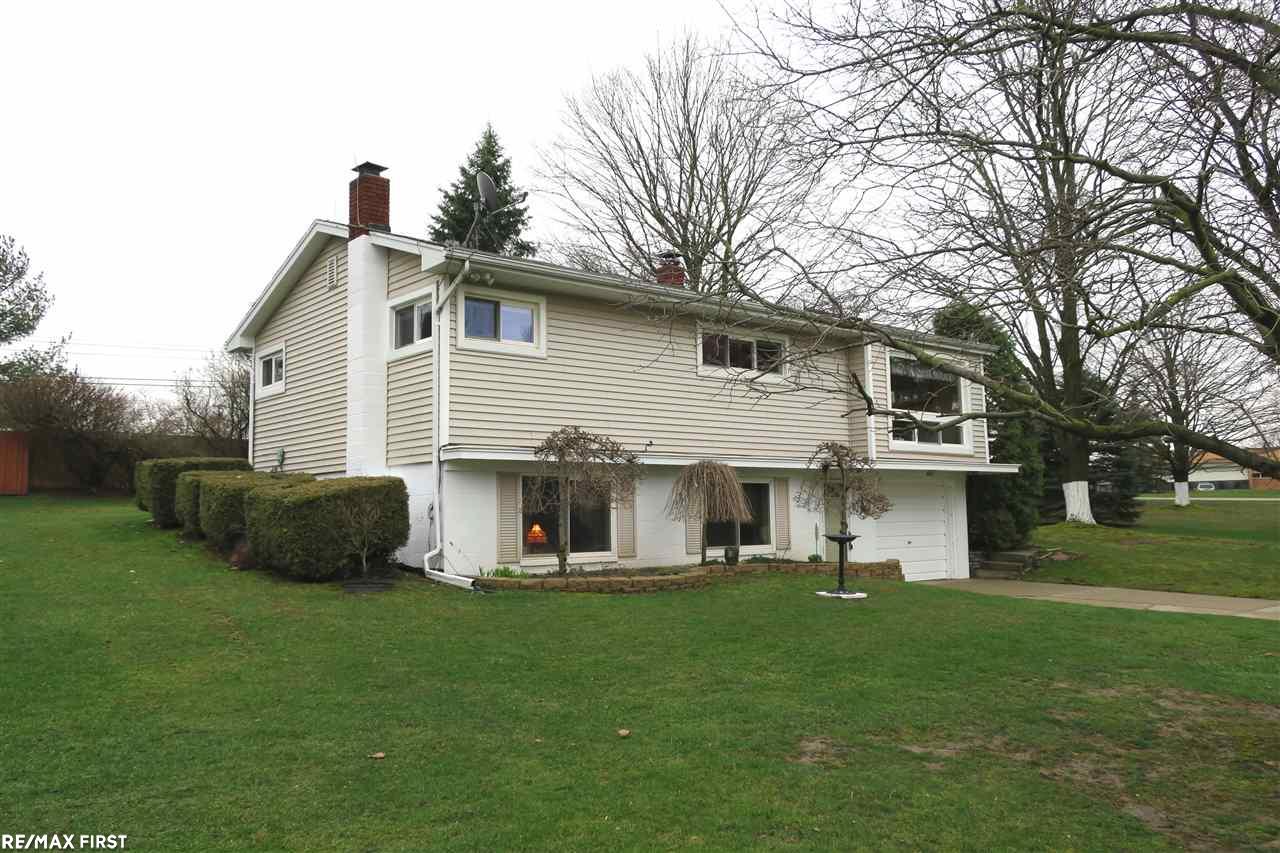 23505 Armada Center Road Armada, MI 48005 - Photo 1 of 14