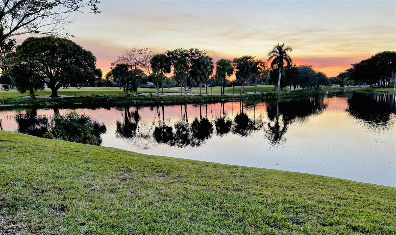 211 Southwest 87th Terrace Plantation, FL 33324 - Photo 2 of 54
