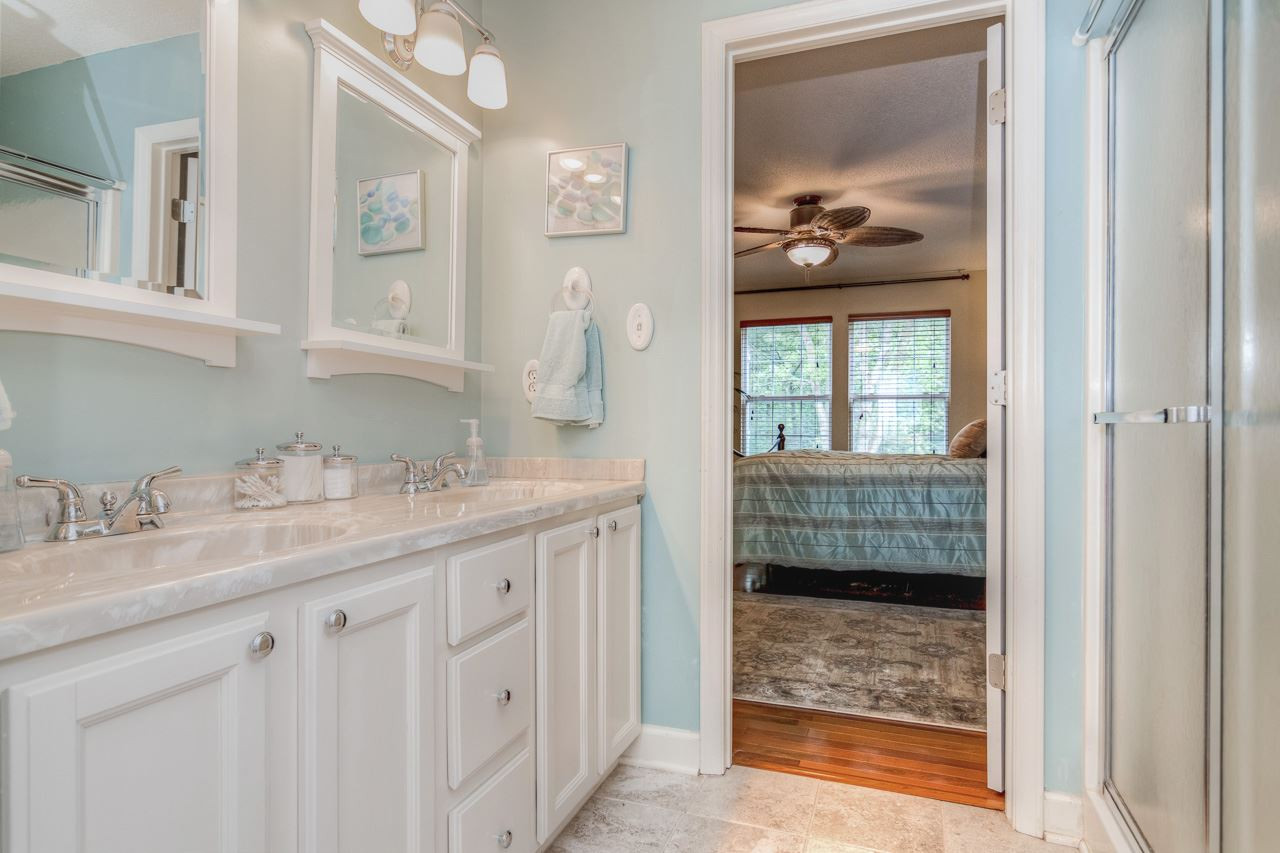 6809 Coventry Ridge Road Raleigh, NC 27616 - Photo 14 of 25 Master Bath/Spa