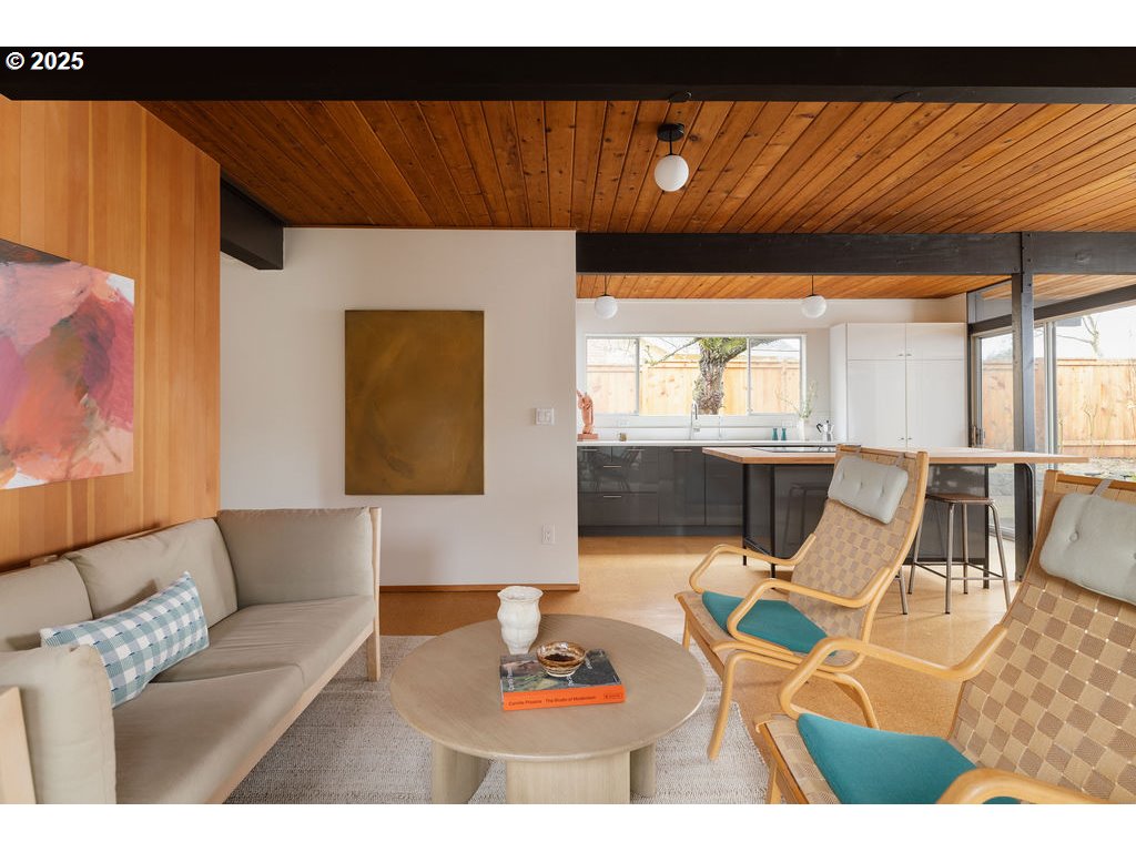 2720 Northwest Forest Avenue Beaverton, OR 97006 - Photo 19 of 40 a outdoor living space with furniture