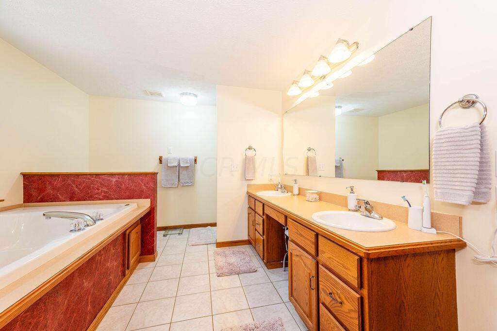 2539 Rengert Road Waldo, OH 43356 - Photo 43 of 56 Primary Bathroom
