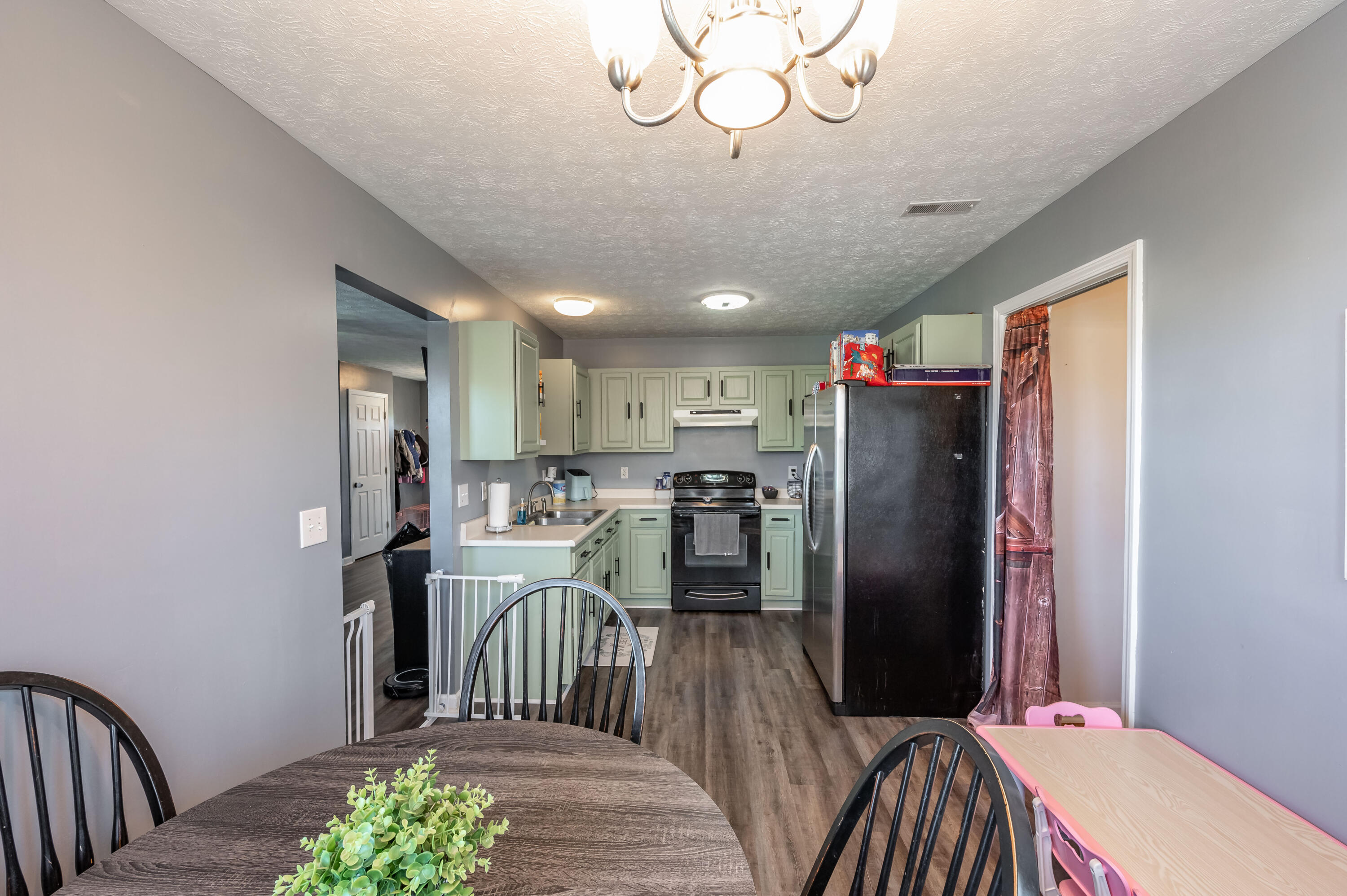 483 East Adams Ridge Road Clay City, KY 40312 - Photo 5 of 16 Kitchen