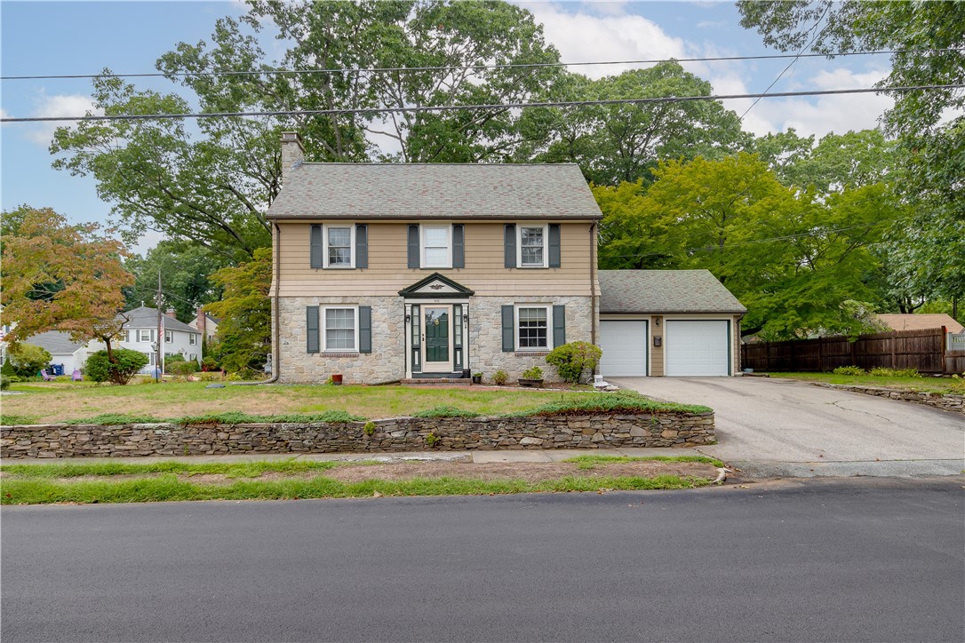 205 Trinity Street Warwick, RI 02886 - Photo 1 of 28 Gallery Image 1