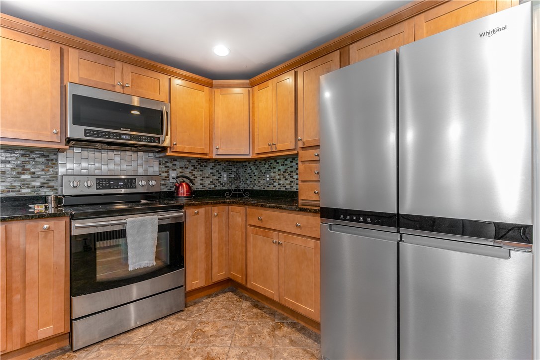 205 Trinity Street Warwick, RI 02886 - Photo 6 of 28 Gallery Image 6