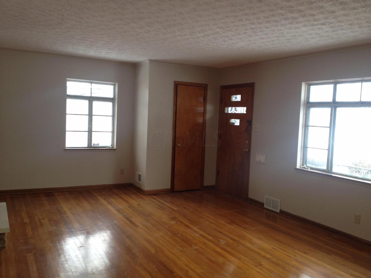 3127 Derby Road Columbus, OH 43221 - Photo 7 of 27