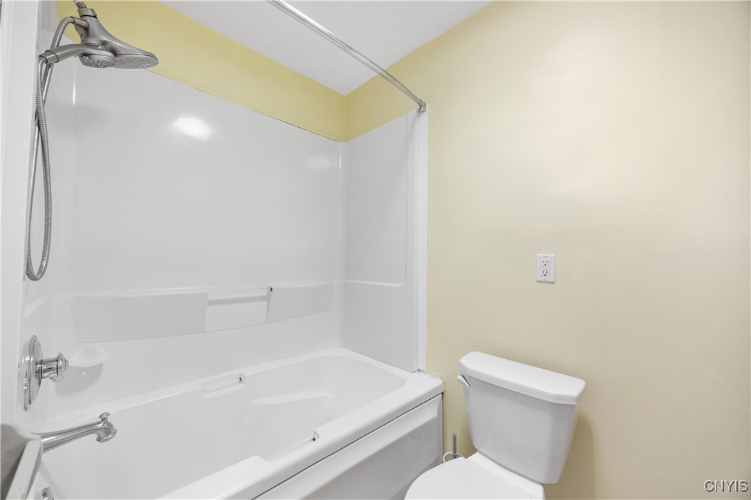 101 Hatherly Road Syracuse, NY 13224 - Photo 18 of 33