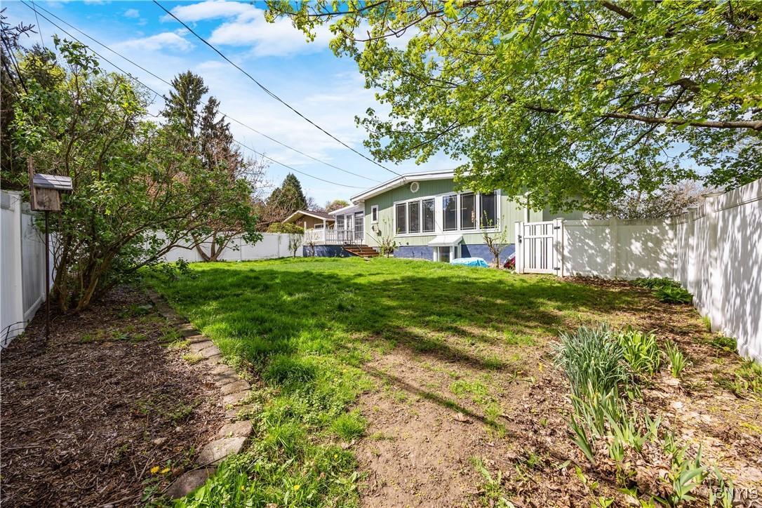 101 Hatherly Road Syracuse, NY 13224 - Photo 30 of 33