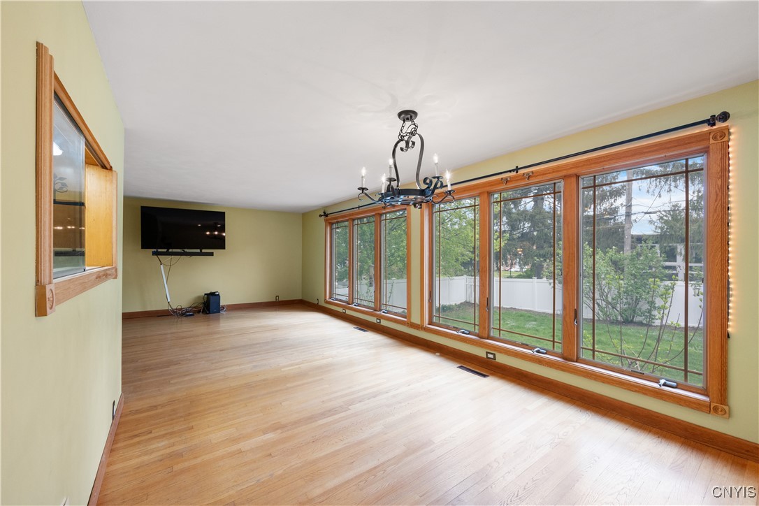 101 Hatherly Road Syracuse, NY 13224 - Photo 7 of 33