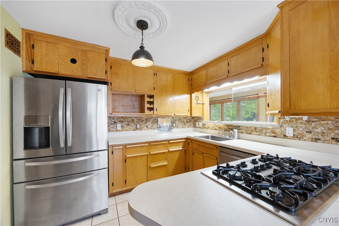 101 Hatherly Road Syracuse, NY 13224 - Photo 9 of 33