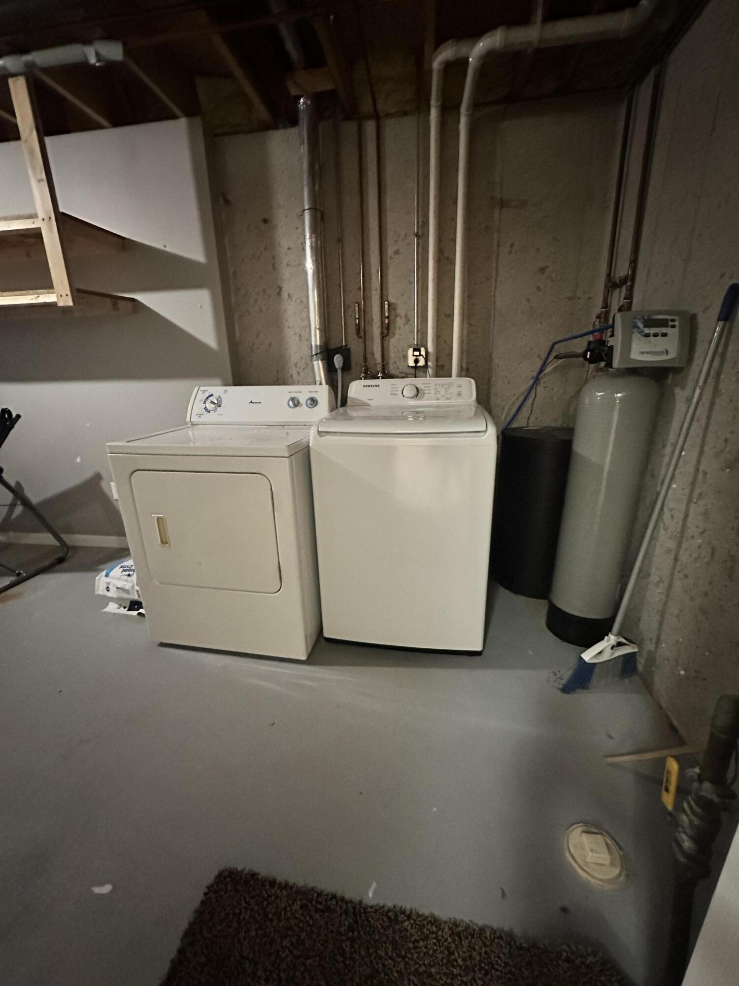427 Limestone Street Kiel, WI 53042 - Photo 16 of 25 Laundry room!
