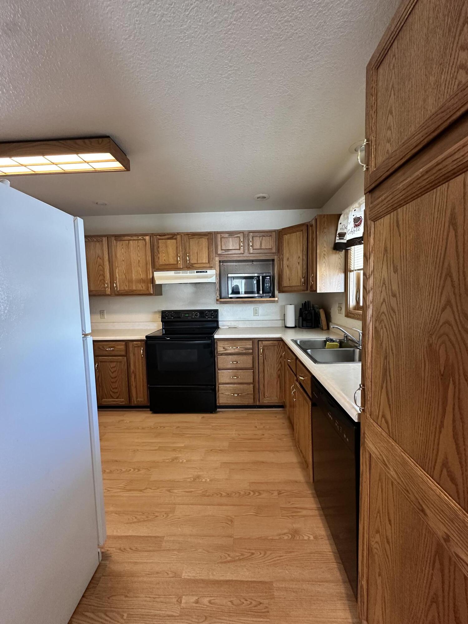 427 Limestone Street Kiel, WI 53042 - Photo 7 of 25 Kitchen