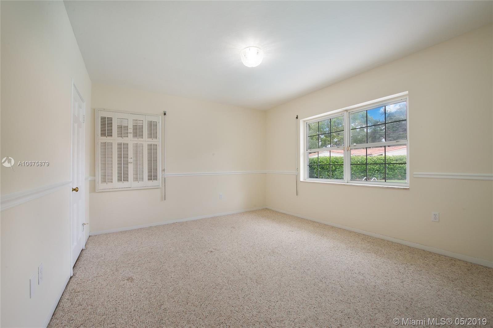 901 Hardee Road Coral Gables, FL 33146 - Photo 13 of 28