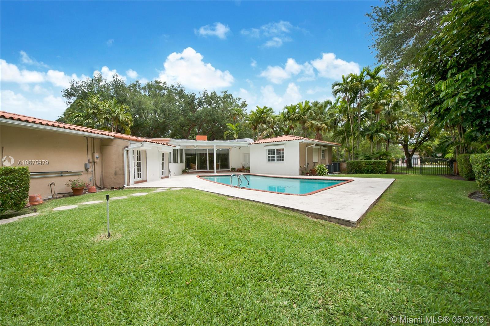 901 Hardee Road Coral Gables, FL 33146 - Photo 8 of 28