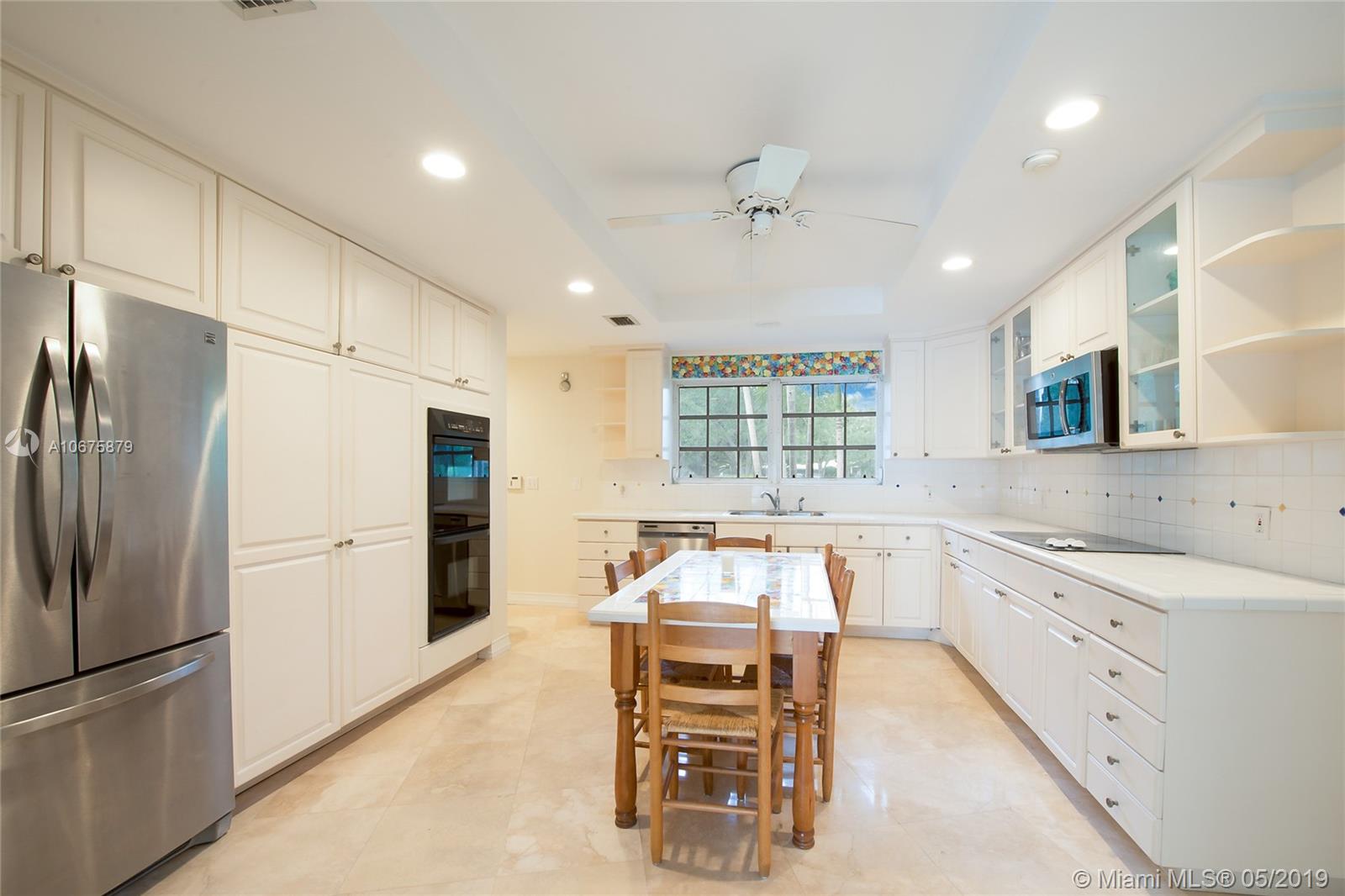 901 Hardee Road Coral Gables, FL 33146 - Photo 10 of 28