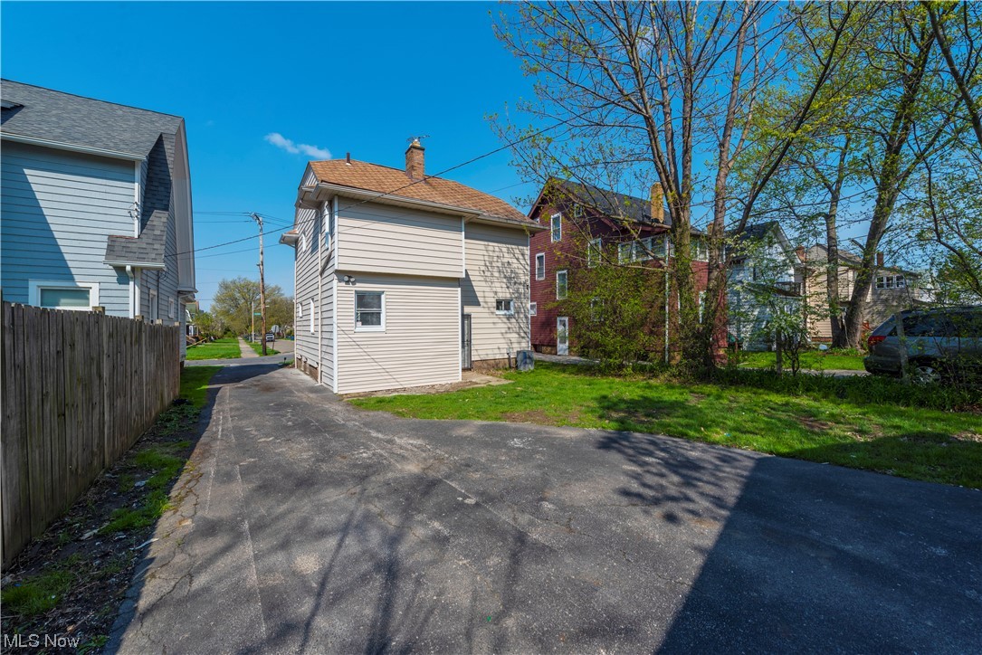 2037 Goodnor Road Cleveland Heights, OH 44118 - Photo 17 of 18