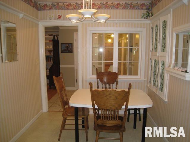 2936 River Heights Road Rock Island, IL 61201 - Photo 12 of 24 Gallery Image 12