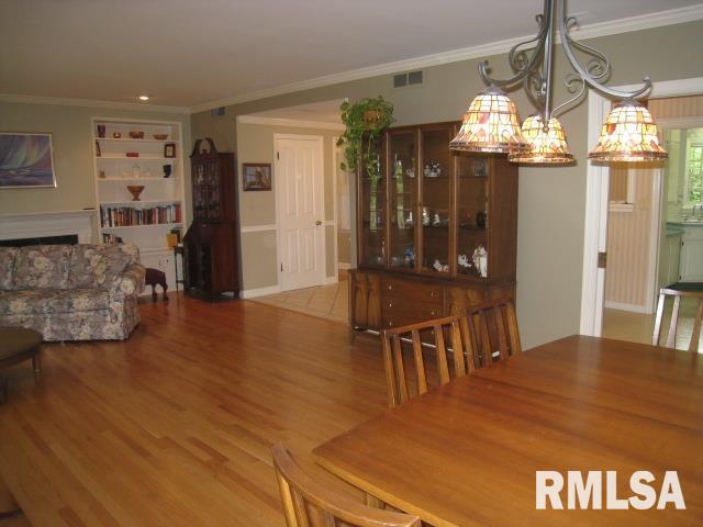 2936 River Heights Road Rock Island, IL 61201 - Photo 10 of 24 Gallery Image 10