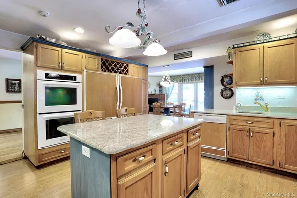 $1,625,000 | 6 Orchard Hill Drive, Monsey, NY 10952