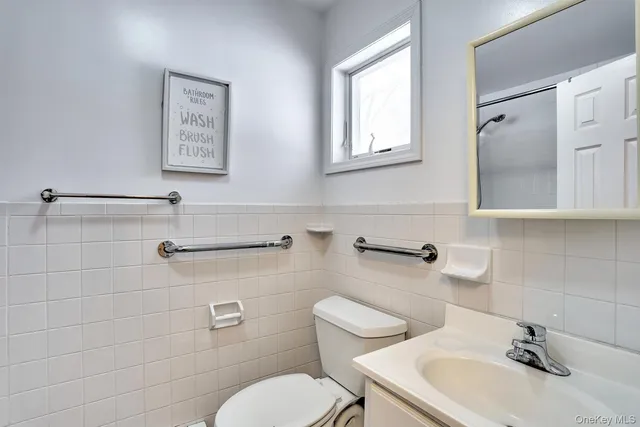 $1,750,000 | 6 Orchard Hill Drive, Monsey, NY 10952