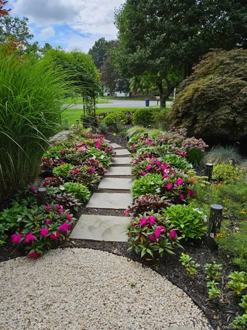 $1,750,000 | 6 Orchard Hill Drive, Monsey, NY 10952