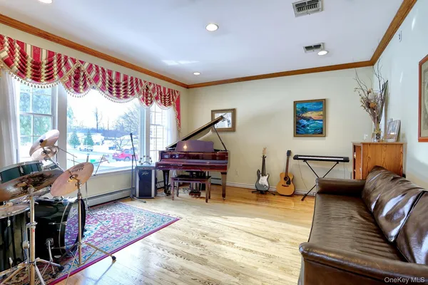 $1,625,000 | 6 Orchard Hill Drive, Monsey, NY 10952