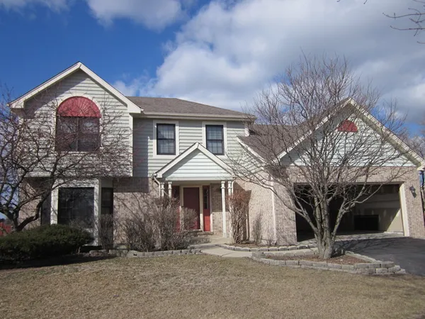 $3,750 | 3690 Baybrook Drive, Aurora, IL 60504